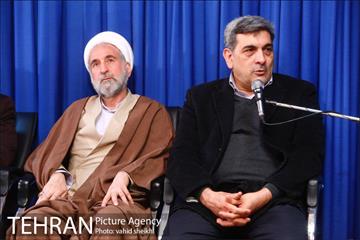 دیدار شهردار تهارن با آیت الله العظمی نوری همدانی  12