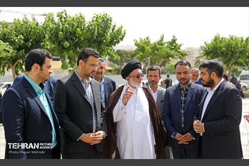 رونمایی از تندیس «خادم حرم» 15