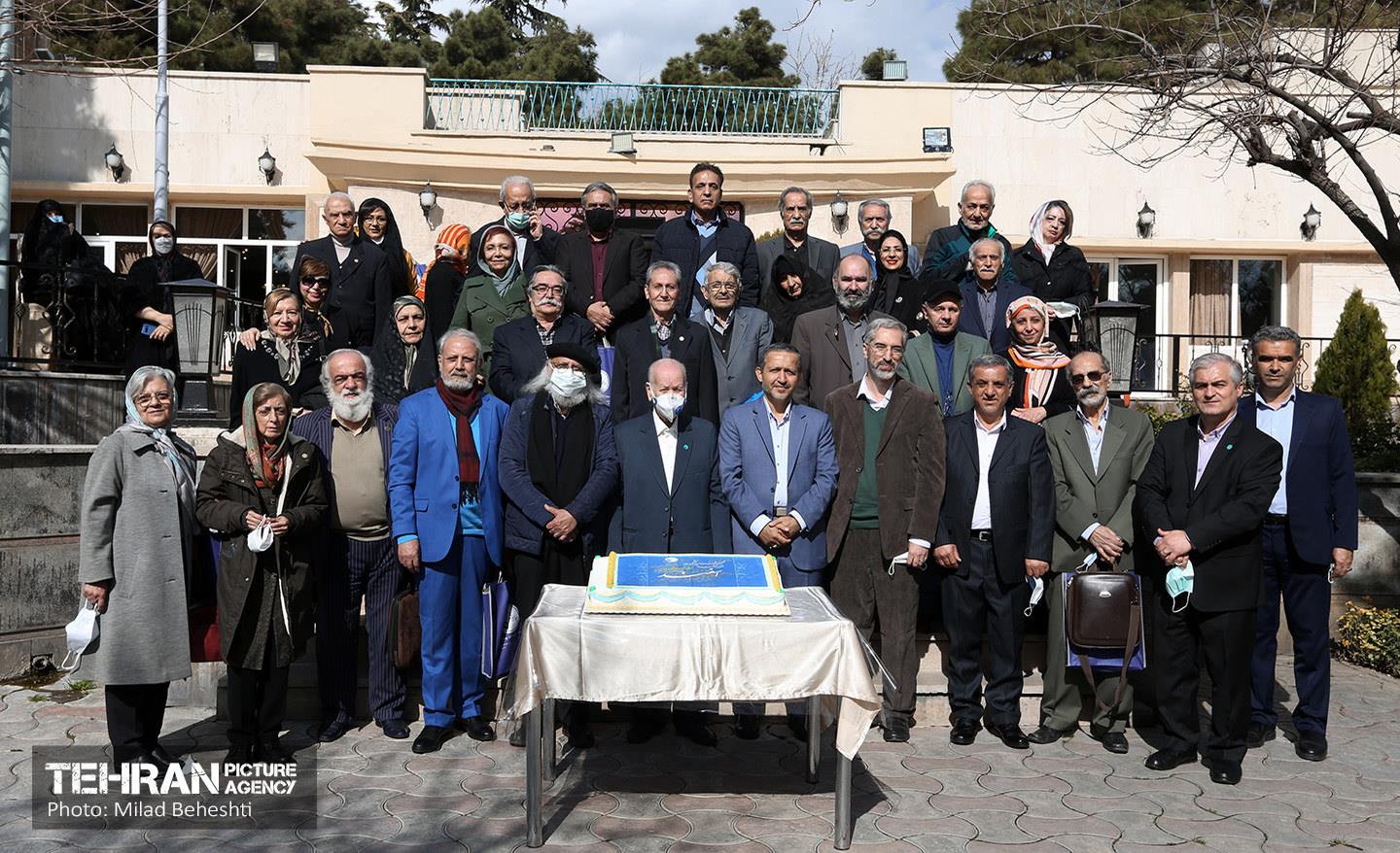 جشن تولد هنرمندان پیشکسوت متولد اسفند‎ 30