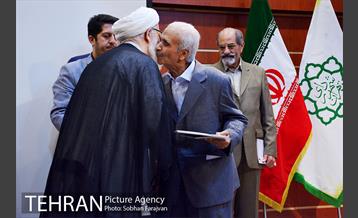 یادبود شهدای محله امیرآباد 21