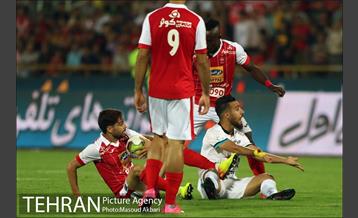 دیدار تیم‌های فوتبال پرسپولیس و پیکان 13