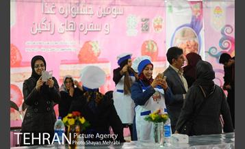 سومین جشنواره غذا و سفره های رنگین بازنشستگان شهرداری تهران 4