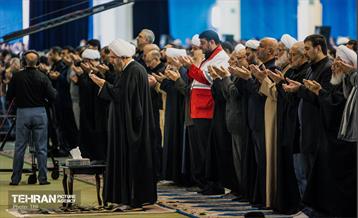 اقامه نماز عید سعید فطر در مصلی امام خمینی(ره)