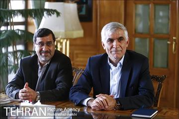 اولین جلسه محمد علی افشانی در دفتر شهردار تهران 11