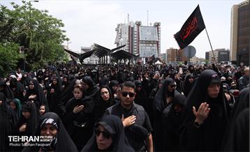 اجتماع صادقیون در فلکه دوم صادقیه 12