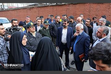 تخلیه و پلمب مرکز غیرمجاز پسماند در منطقه 17 6