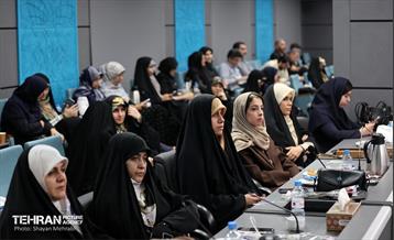 تکریم روانشناسان مستقر در مراکز اسکان موقت جنگ رمضان 20