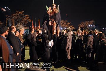 تجلیل از خانواده شهدای آتش‌نشان حادثه پلاسکو با حضور شهردار تهران 55