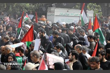 تشییع پیکر شهید اسماعیل هنیه در تهران - 2 36