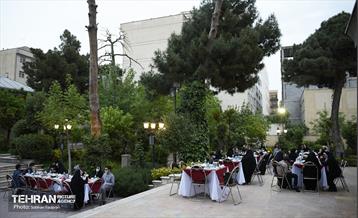 ضیافت افطاری با حضور خانواده های معزز شهدا 6