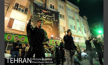 عزاداری شب تاسوعا در خیابان های تهران 4