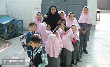 به وقت خدمت؛ مرکز «پویا شهر منطقه 19» ویژه کودکان کار 12