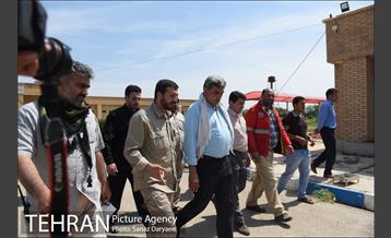 بازدید شهردار تهران از بخش سیل زده بستان خوزستان 1