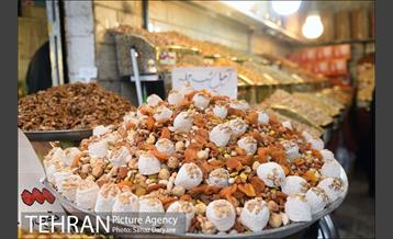 خرید شب یلدا در بازار امام حسین 19