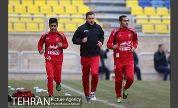 دیدار دوستانه تیم های فوتبال پرسپولیس و پارس جنوبی جم