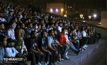 تماشای فینال لیگ قهرمانان اروپا در باغ کتاب 5