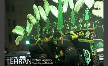 عزاداری شب تاسوعا در خیابان های تهران 25