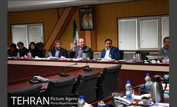 جلسه نظارت ستادی برعملکرد مناطق 22 گانه با حضور شهردار تهران 5