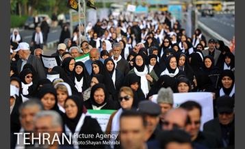 پیاده روی و گردهمایی سالمندان با حضور شهردار تهران 5