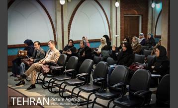 نشست جهاد مهربانی در فرهنگسرای اندیشه 15