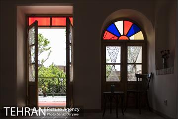 عمارت دبیرالملک 10