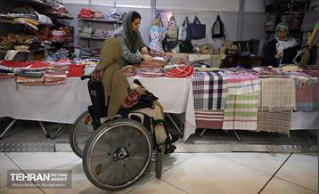 بیست و یکمین نمایشگاه زنان و تولید ملی 23