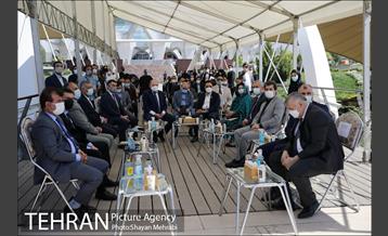 آیین احیای بوستان اکو 10