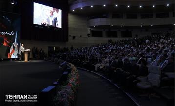 آیین تقدیر از خدمتگزاران بهشت 44