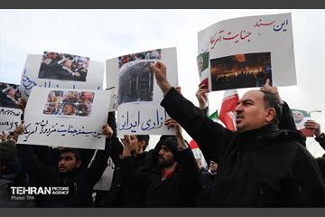 تشییع پیکر ۱۰۰ شهید مردمی و مدافع امنیت در تهران 25