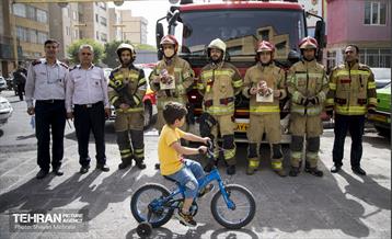 مراسم تشییع پیکر شهید صیاد خدایی 43