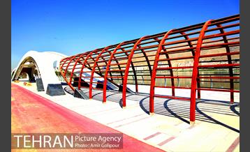 پیاده موج دریاچه شهدای خلیج فارس 17