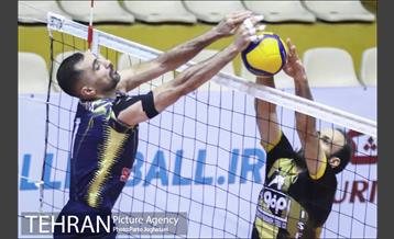 دیدار تیم های والیبال سپاهان و فولاد سیرجان 15