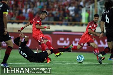 دیدار پرسپولیس و فولاد خوزستان در لیگ برتر فوتبال 8