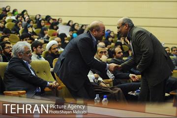 حضور شهردار تهران در دانشگاه شهید بهشتی در روز دانشجو 6