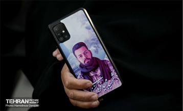 کاشت نهال به یاد شهدا در برج میلاد 20