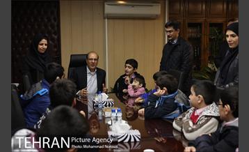 دیدار بچه های باغچه بان با شهردار منطقه شش 19