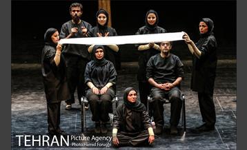 نمایش "من" در پردیس تئاتر تهران (خاوران) 30