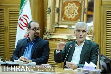 دیدار اعضای فدراسیون فوتبال با شهردار تهران 39
