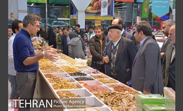 بازدید اعضای شورای شهر از فروشگاه شهروند  17