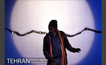 نمایش گورخواب ها 4