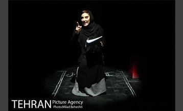 نمایشنامه خوانی مو‎ 8