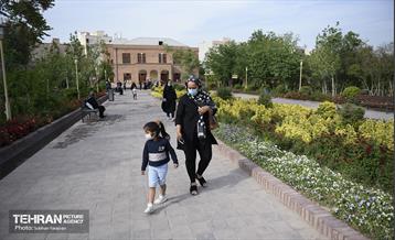 بازدید خبرنگاران از بوستان های مادر و کودک 3