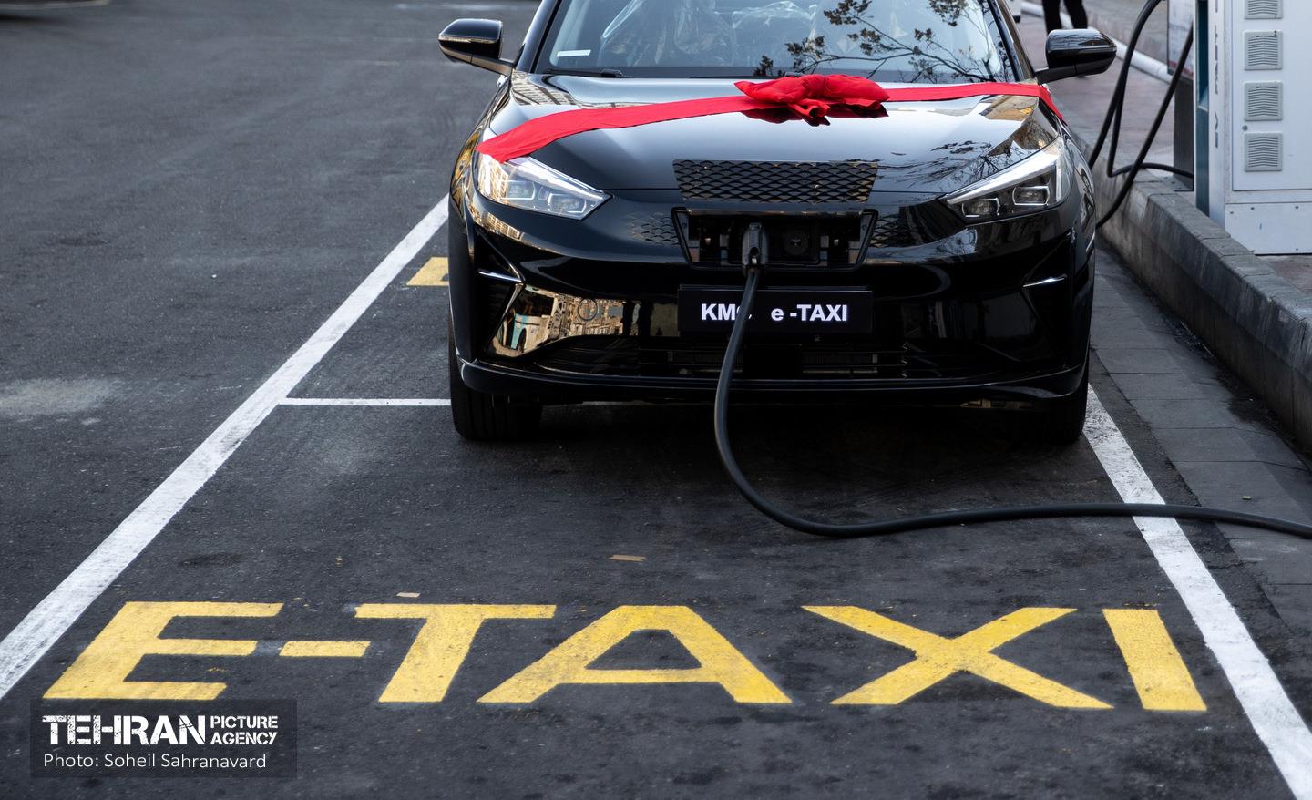 آیین رونمایی از تاکسی‌های برقی 29