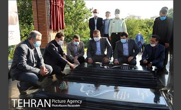 رونمایی از یادمان شهدای گمنام 7