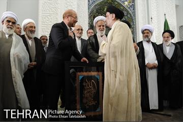 آیین افتتاح و بهره برداری از مسجد ٧٢ تن و یادمان ٦ شهید گمنام 33