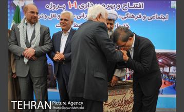 آیین افتتاح و بهره برداری از پروژه های منطقه 15 با حضور دکتر قالیباف 44