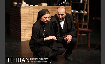 نمایش سنگ ها برای آنتیگون 10