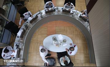 بازدید شهردار تهران از ستاد فرماندهی عملیات آتش نشانی 29