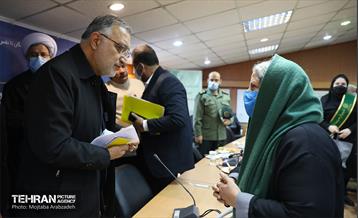 نشست هم اندیشی شهردار تهران با نخبگان منطقه 10