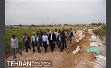 بازدید شهردار تهران ازمناطق سیل زده خوزستان 6